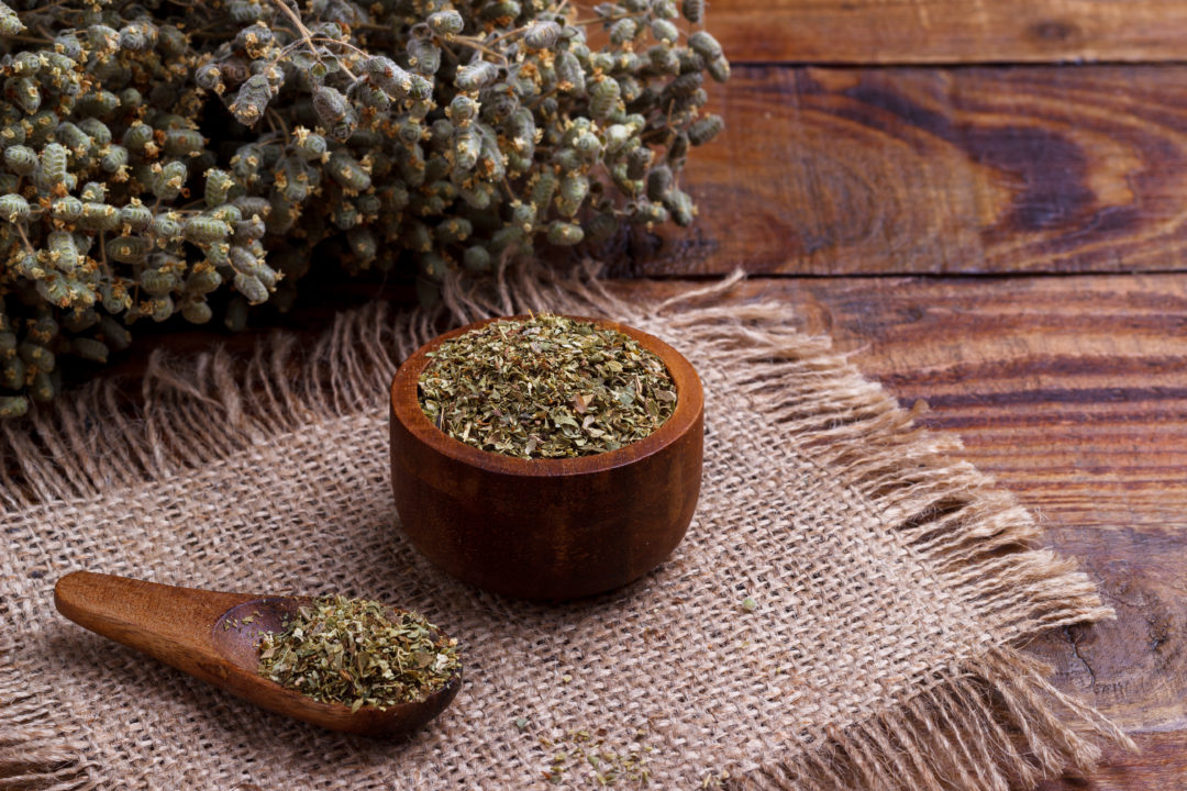 10 herbs seasoning that go well with lamb - Life Time Vibes