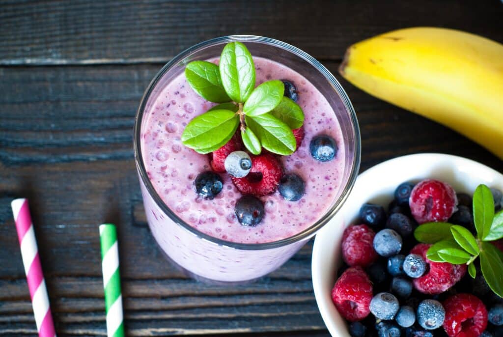 Smoothie with berries