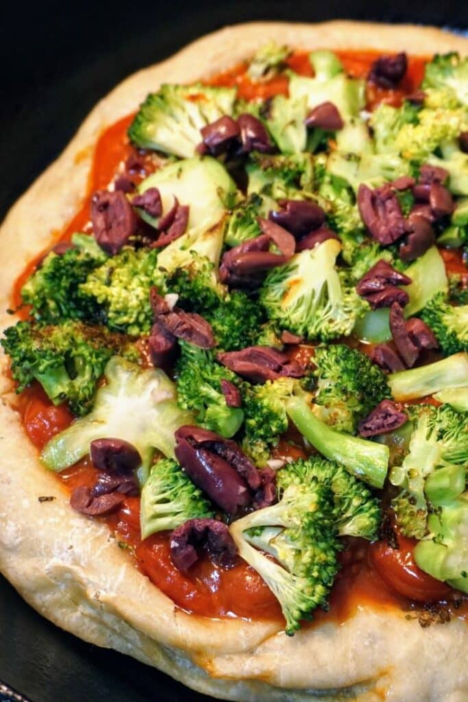 Broccoli Black Olive Pizza